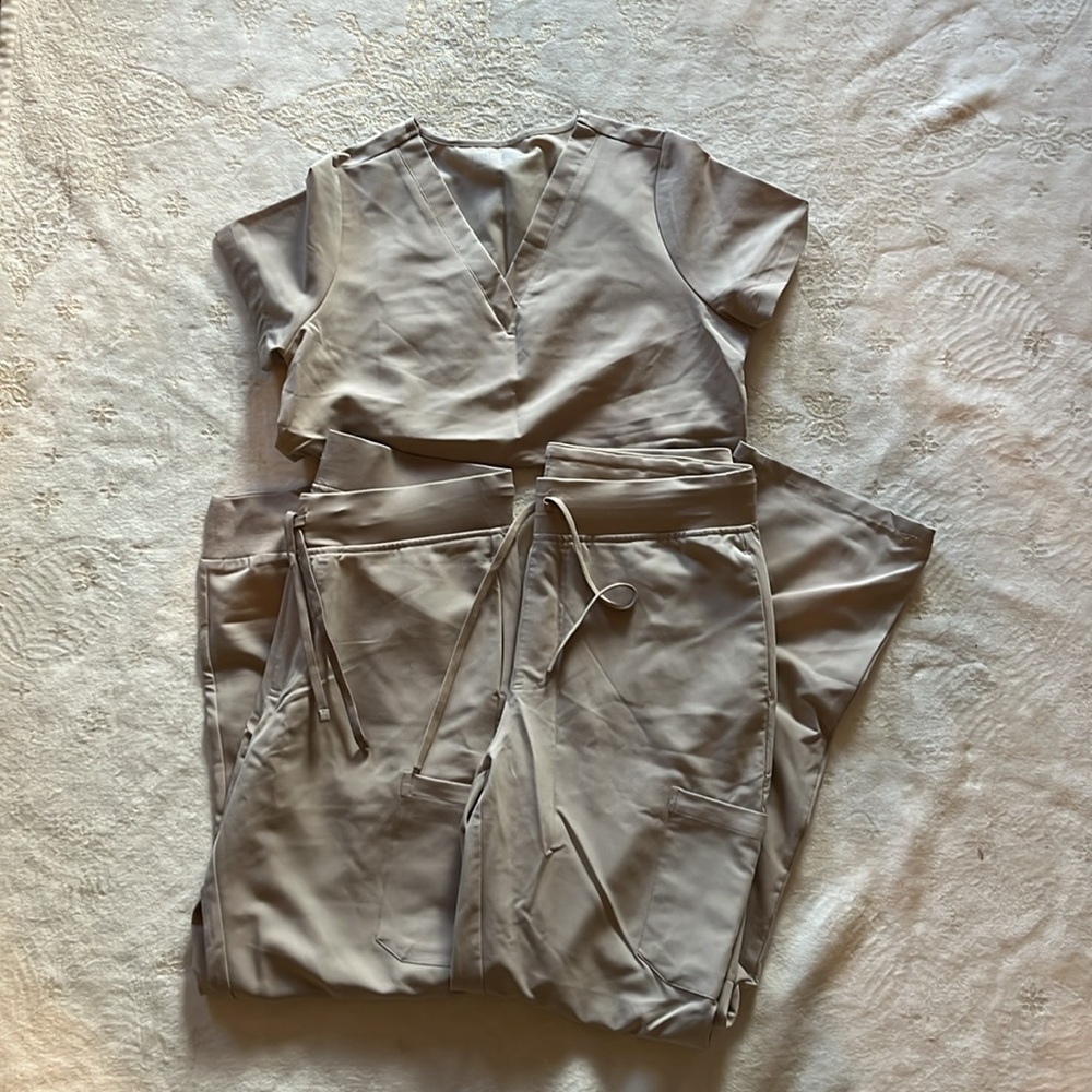 Mandala scrubs set - khaki
